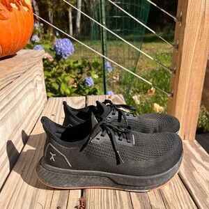 Flux Footwear runners